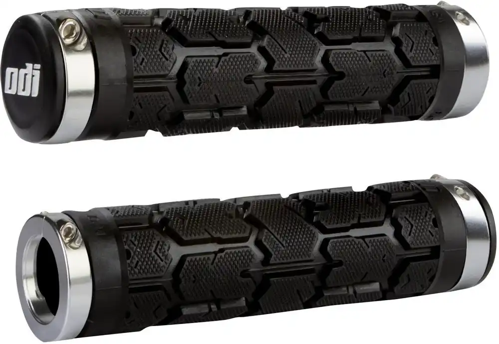 Puños ODI ROGUE Lock-on 130 mm Negro/Cromo