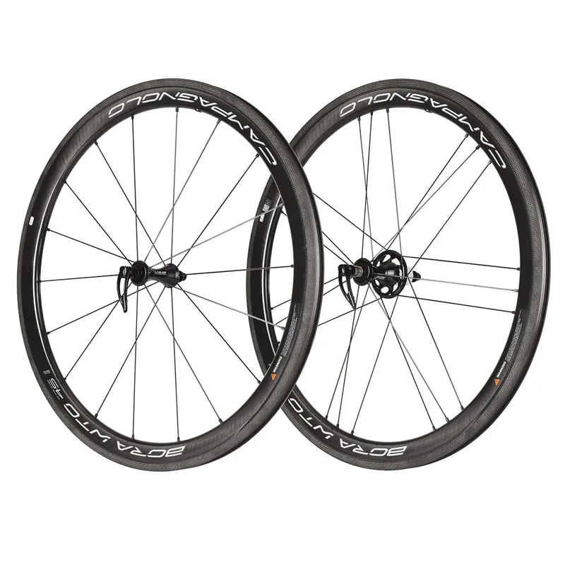 Par de ruedas CAMPAGNOLO BORA WTO 45