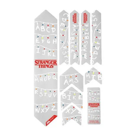 ALL MOUNTAIN STYLE EXTRA Protector de marco Stranger Things Lights Blanco