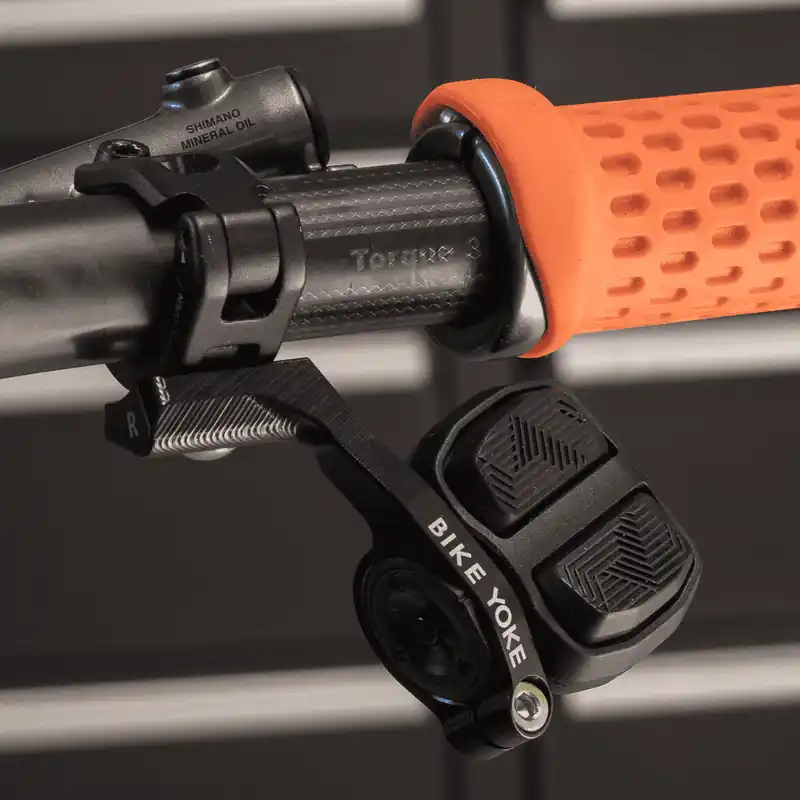 BIKEYOKE PODDY EV collar para SRAM AXS POD palanca de cambios derecha