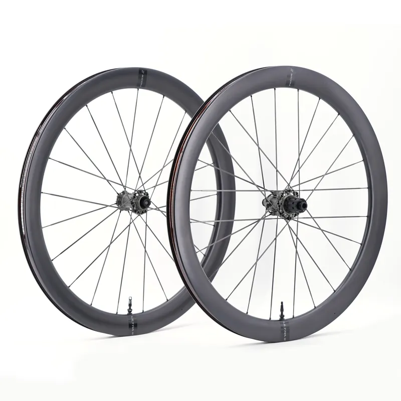 Pares de ruedas SCOM ULTRA 50 Tubeless Ready (Center Lock)