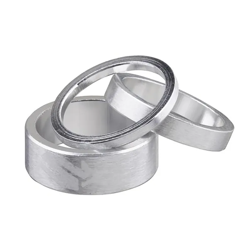 Kit separador de dirección SPANK TWEET 1"1/8 Plata