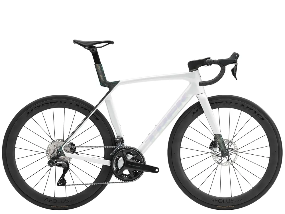 Trek Madone SL 7 Gen 8 2026 Gloss Crystal White/Matte Deep Smoke