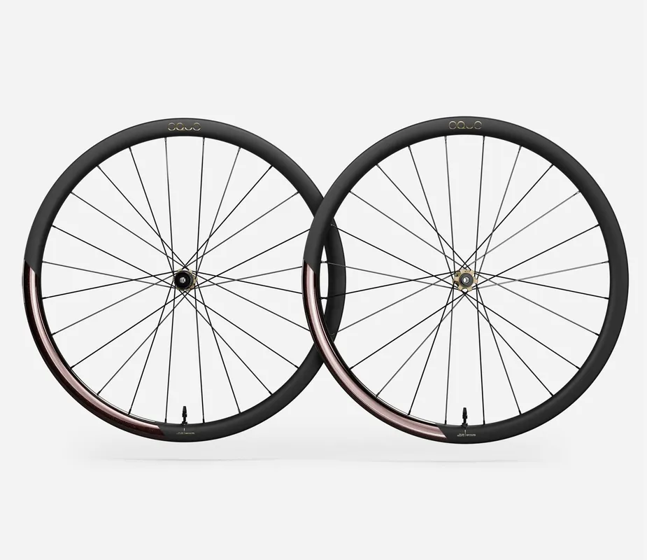 Oquo Juego Ruedas Gravel RP35LTD Shimano HG Burning Ashes