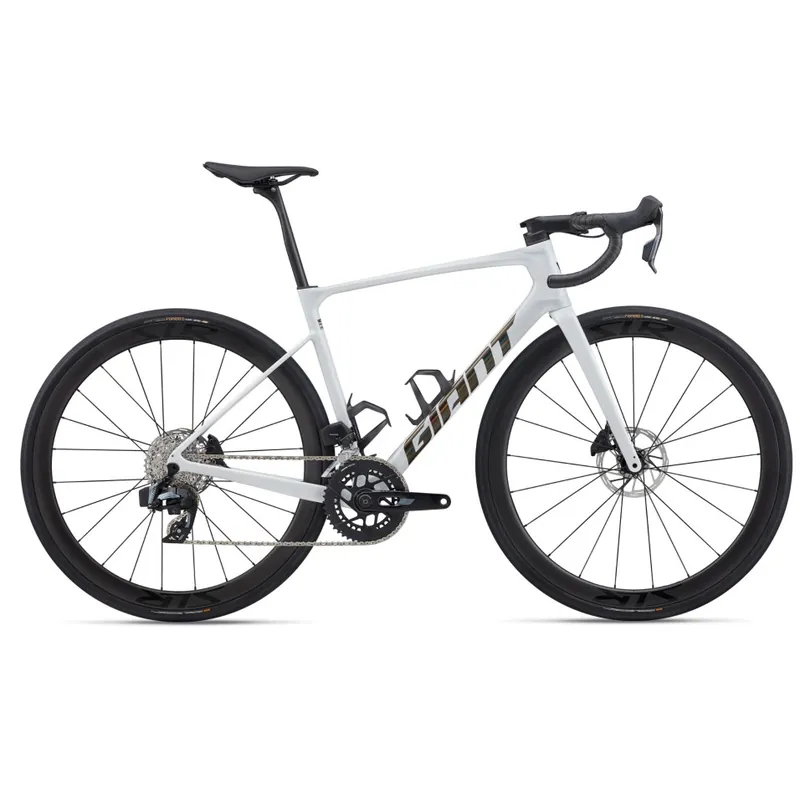 Bicicleta Giant Defy Advanced Pro 1 2026