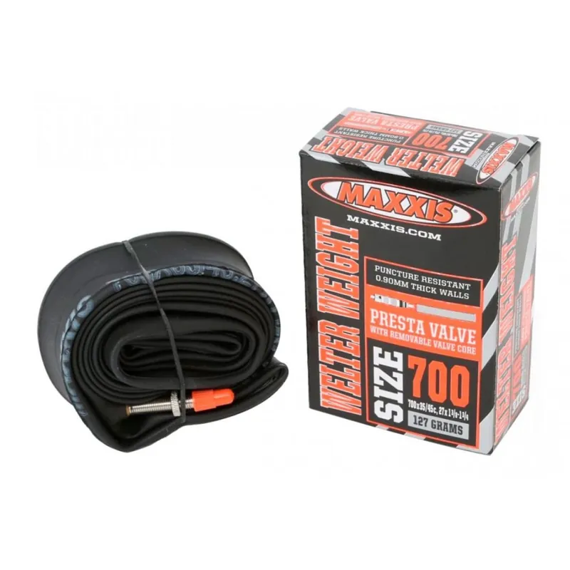 Camara Maxxis Welter Weight 700 Schrader 48mm