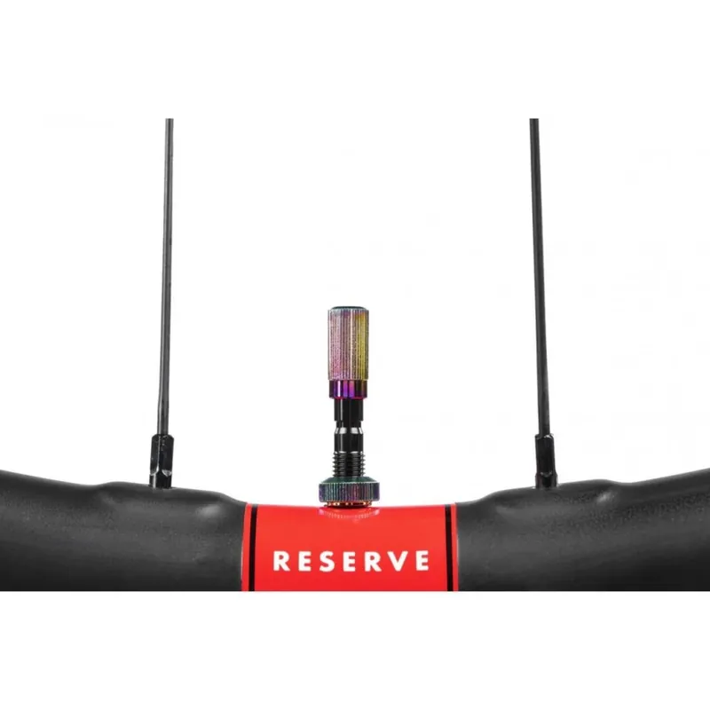 Set tapones y tuercas Reserve